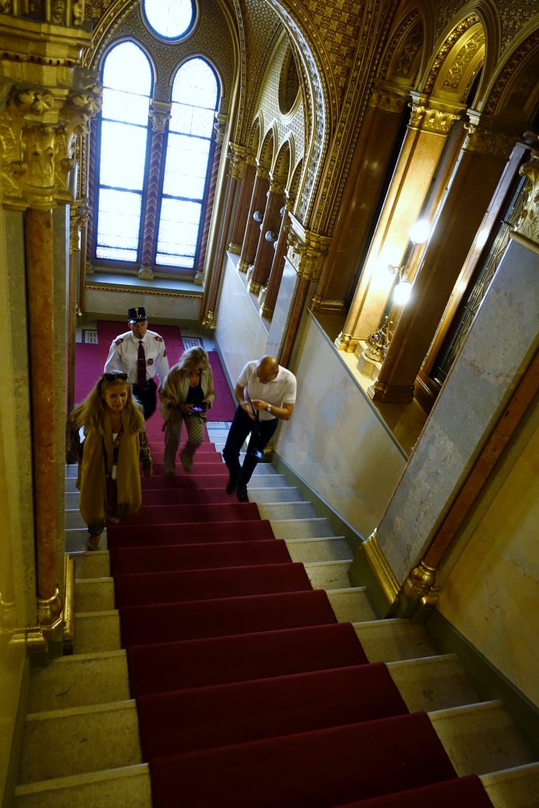 Visitas en Budapest - visita guiada Parlamento